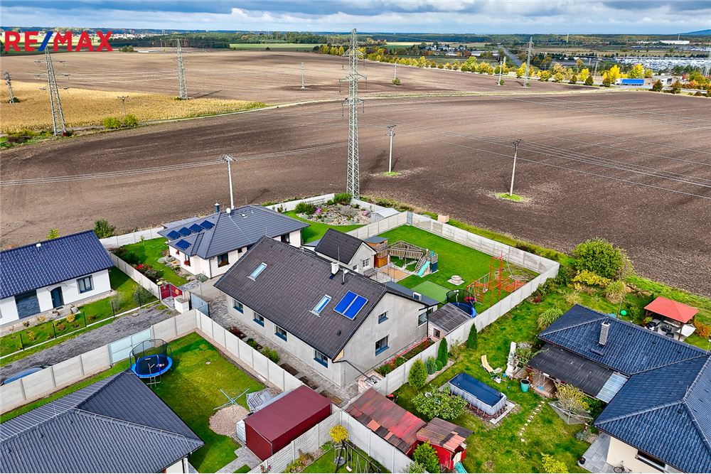 Residential - House - Kolín, Stredocesky region - Czech Republic - 25 - 29288082-160