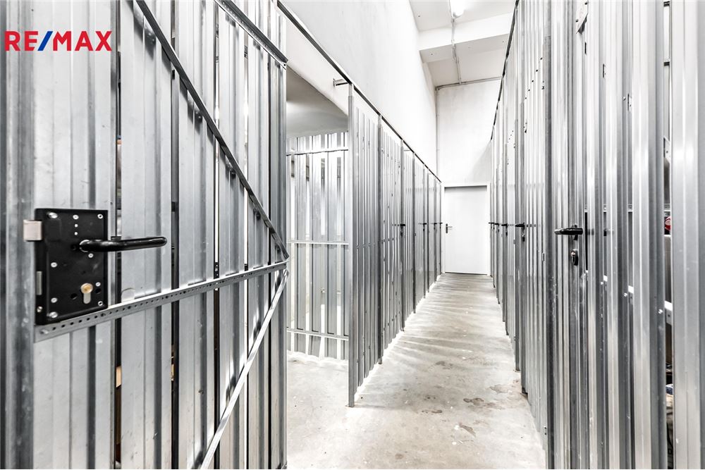 Commercial - Warehouse - Prague 10, City of Prague - Czech Republic - 5 - 29288163-28
