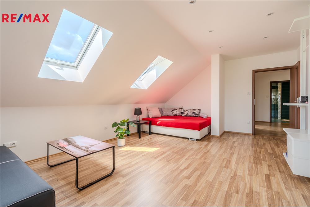 Residential - House - Oponešice, Vysocina region - Czech Republic - 33 - 29229012-94