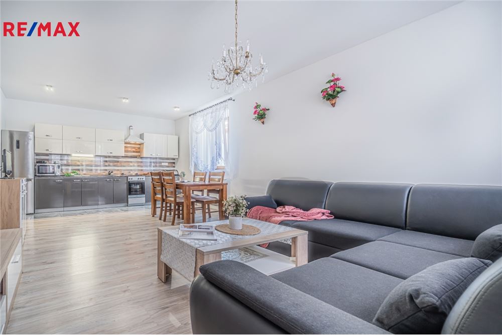 Residential - House - Kladno, Stredocesky region - Czech Republic - 3 - 29288171-6