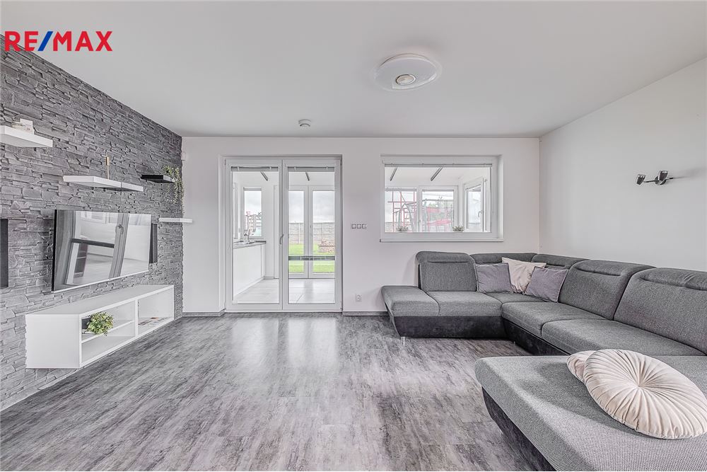 Residential - House - Kolín, Stredocesky region - Czech Republic - 6 - 29288082-160