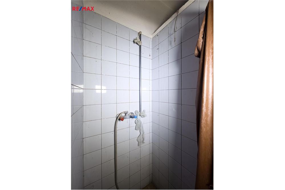 Commercial - Shopping Mall - Jaroměřice nad Rokytnou, Vysocina region - Czech Republic - 13 - 29229017-95