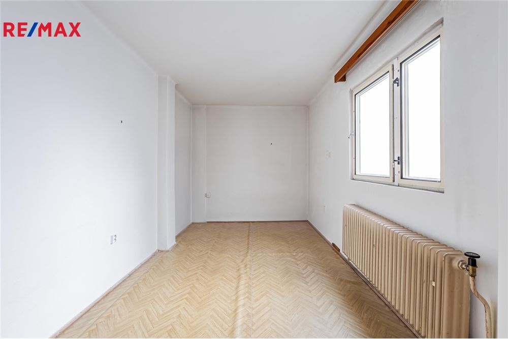 Commercial - Apartment Building - Jindřichův Hradec, Jihocesky region - Czech Republic - 10 - 29288067-74