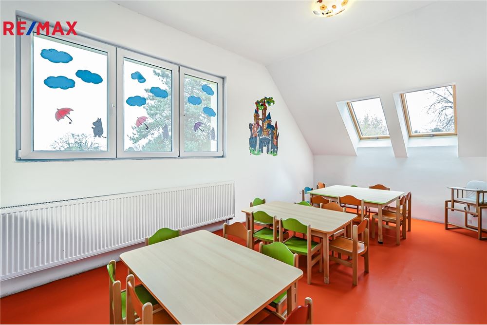 Residential - House - Úvaly, Stredocesky region - Czech Republic - 4 - 29288084-479