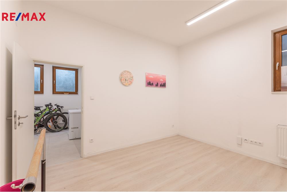 Residencial - Villa - Praha 6, hl. m. Praha - Czech Republic - 24 - 29234030-309