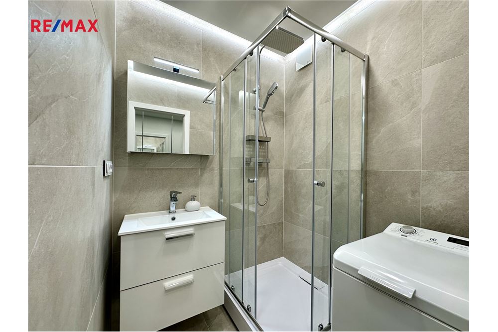 Résidentiel - Appartement - Praha 10, hl. m. Praha - Czech Republic - 16 - 29234019-800