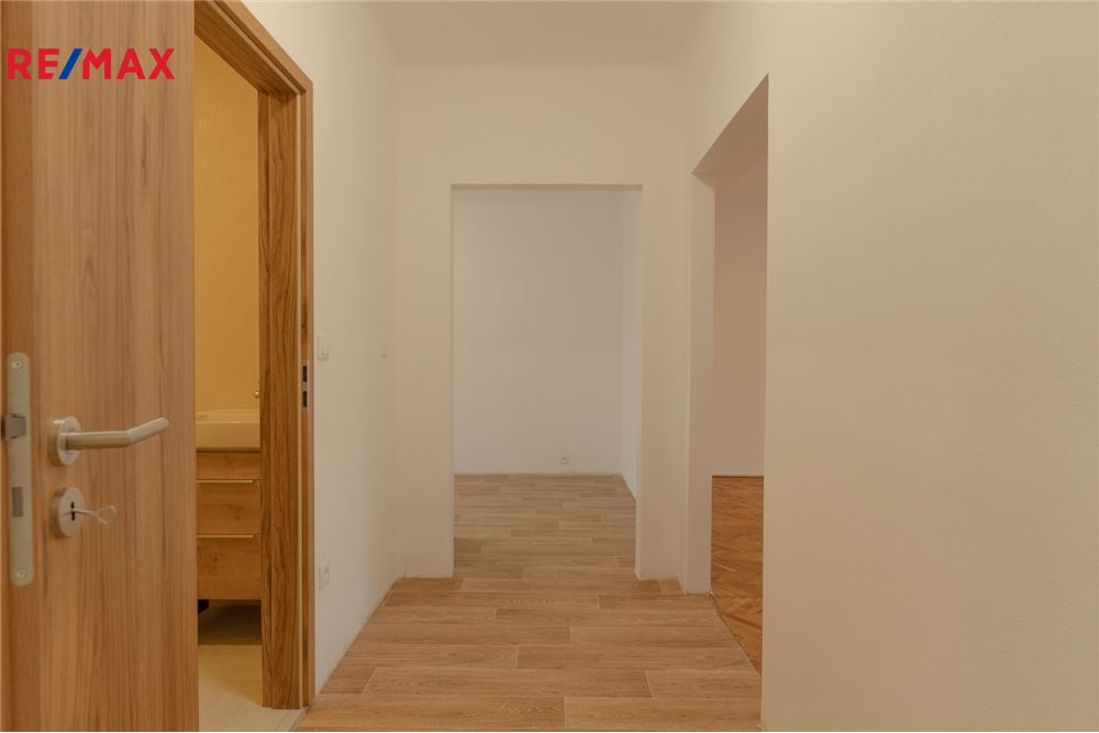 Residential - Condo/Apartment - Strakonice, Jihocesky region - Czech Republic - 11 - 29288155-8