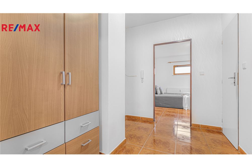 Residential - Condo/Apartment - Horšovský Týn, Plzeň region - Czech Republic - 5 - 29288082-156