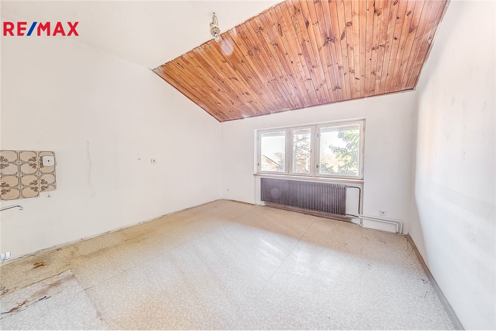 Residential - House - Okrouhlo, Stredocesky region - Czech Republic - 11 - 29288132-81