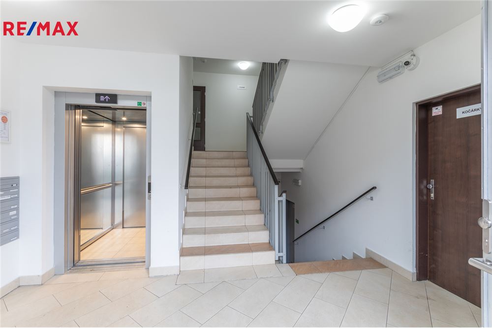 Residencial - Piso - Praha 9, hl. m. Praha - Czech Republic - 13 - 29234030-321