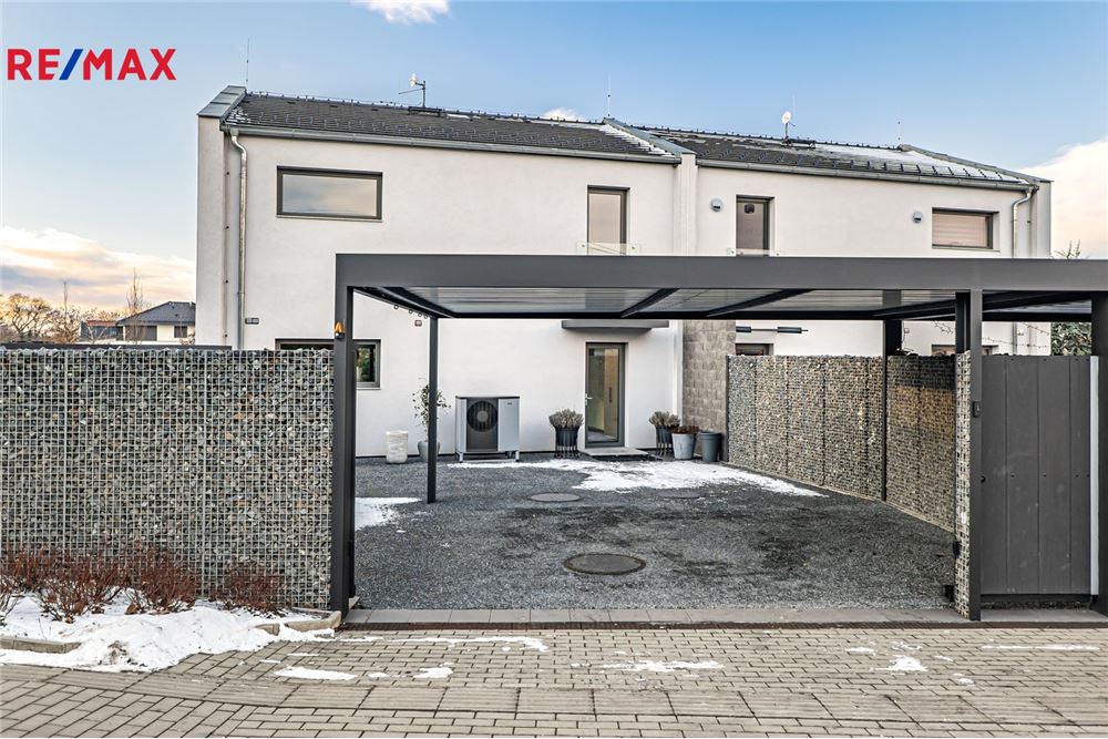 Residential - House - Dobřejovice, Stredocesky region - Czech Republic - 16 - 29288084-495