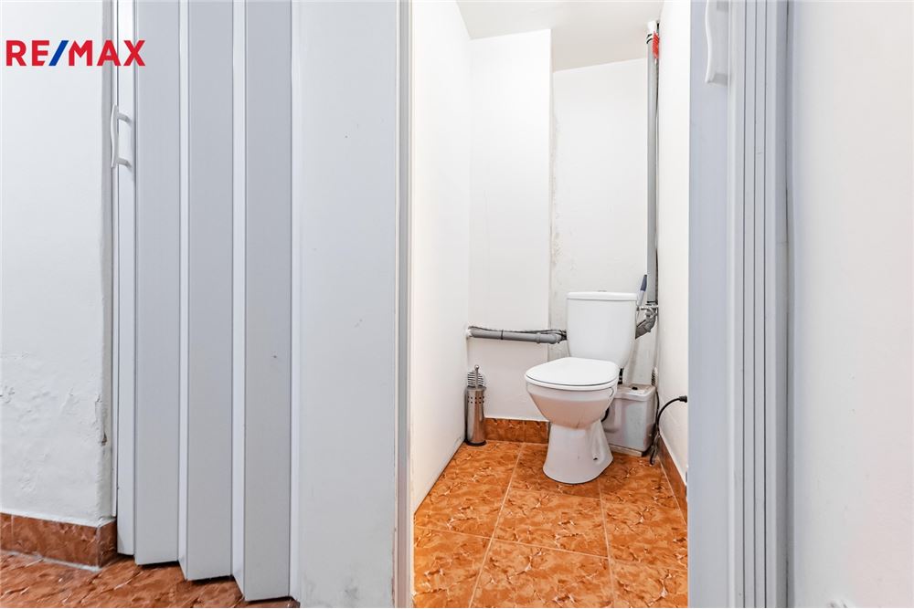 Commercial - Restaurant - Karlovy Vary, Karlovy Vary region - Czech Republic - 10 - 29288175-1