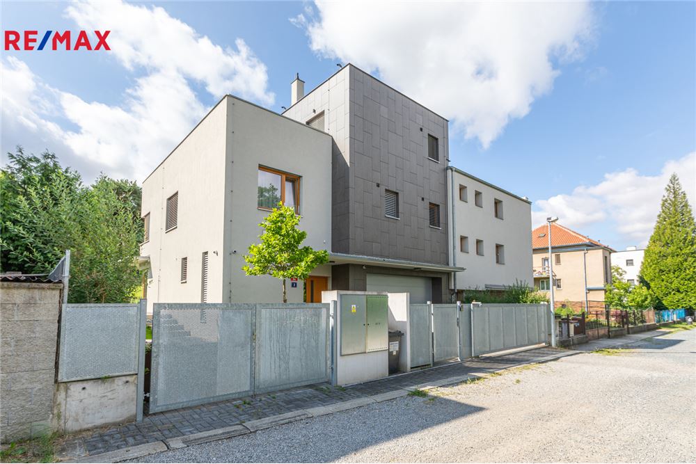 Residencial - Villa - Praha 6, hl. m. Praha - Czech Republic - 1 - 29234030-309