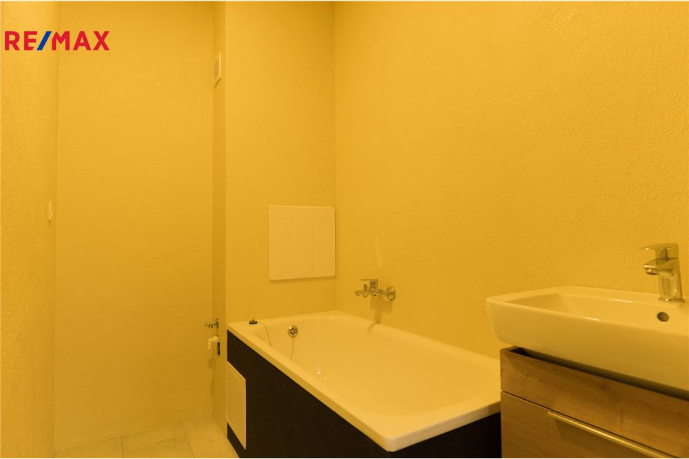 Residential - Condo/Apartment - Strakonice, Jihocesky region - Czech Republic - 12 - 29288155-8