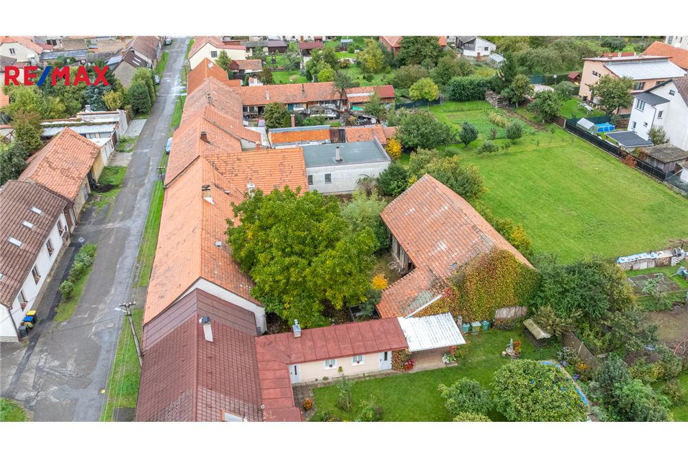 Prédio Habitacional - Casa - Hostomice, Středočeský kraj - Czech Republic - 30 - 29234029-380