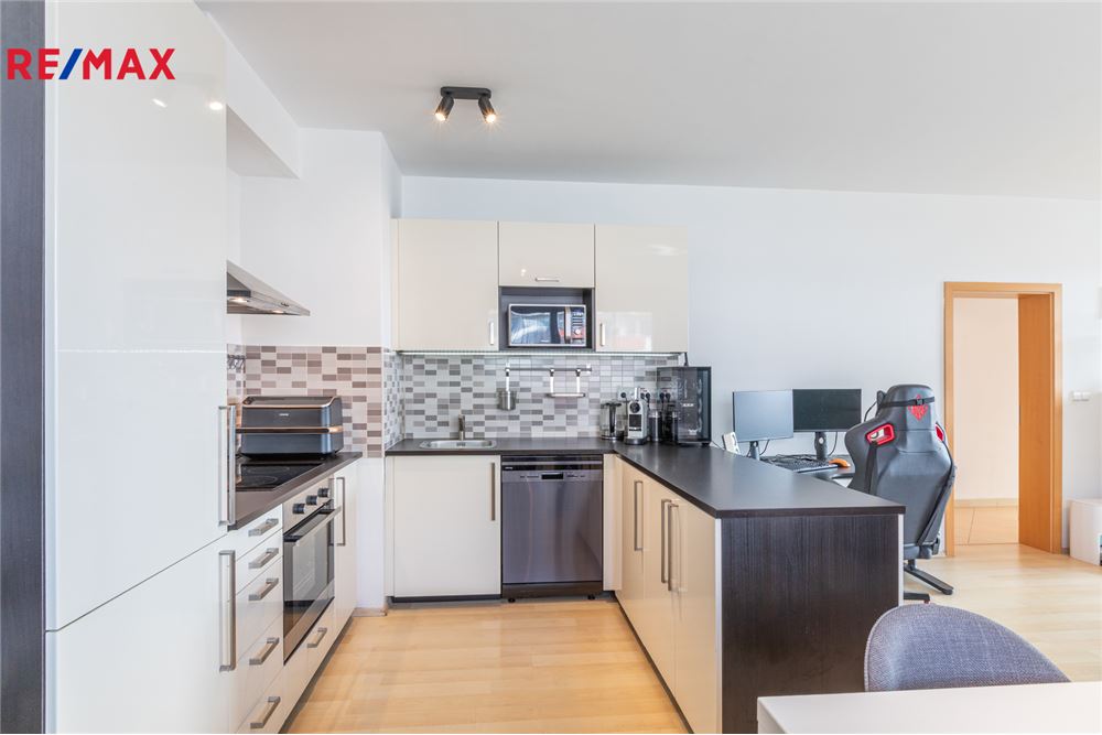 Résidentiel - Appartement - Praha 10, hl. m. Praha - Czech Republic - 3 - 29234019-788