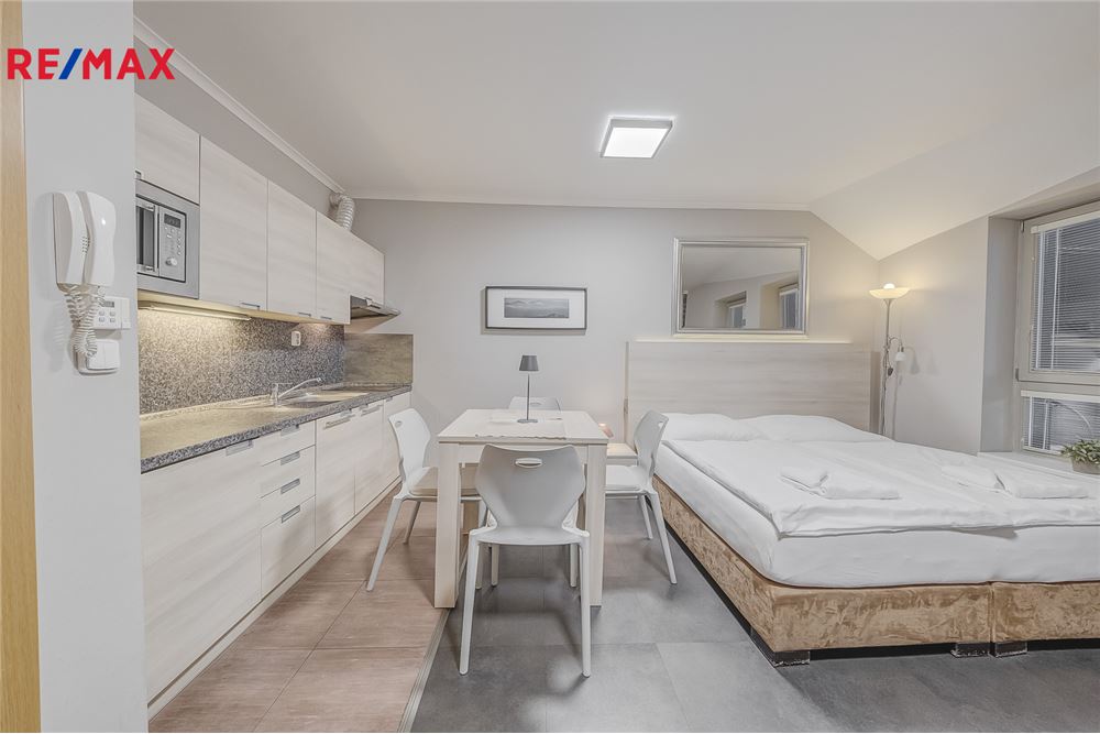 Residential - Condo/Apartment - Jablonec nad Nisou, Liberec region - Czech Republic - 4 - 29288132-84