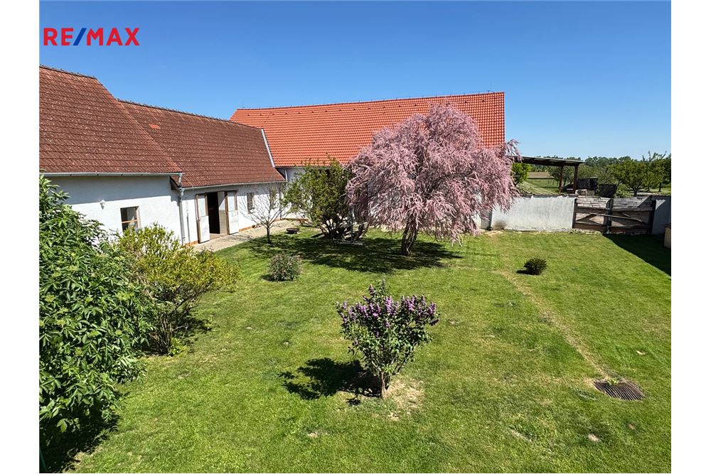 Residential - House - Zvěrkovice, Vysocina region - Czech Republic - 7 - 29229009-86