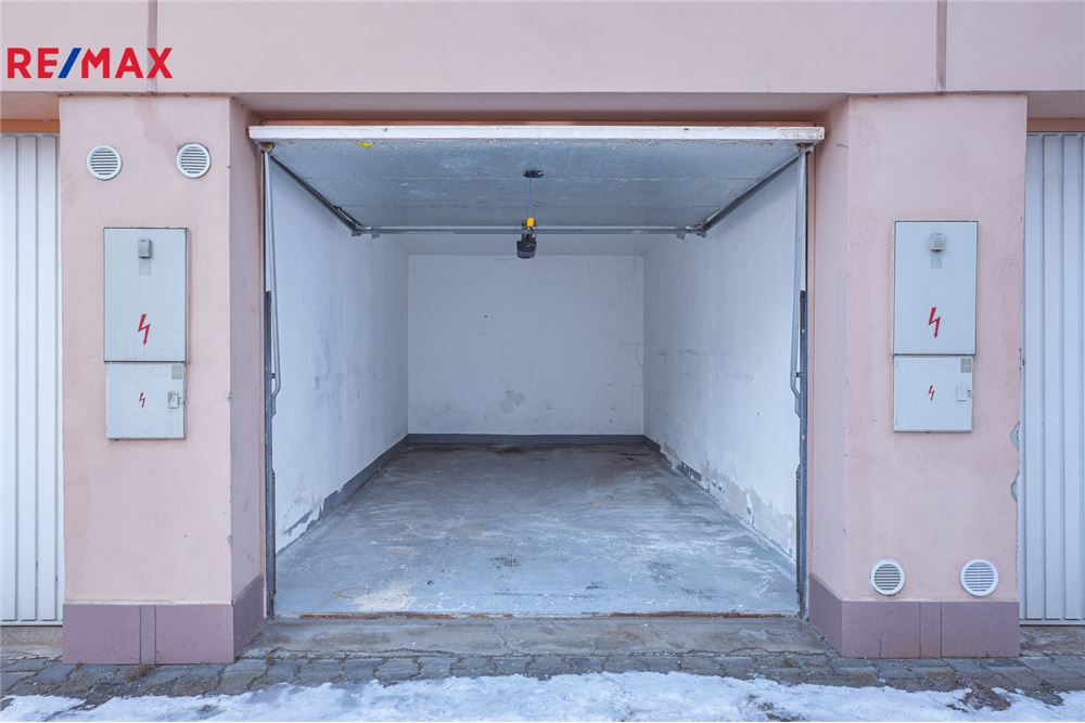 Commercial - Garage - Třebíč, Vysocina region - Czech Republic - 4 - 29229012-121