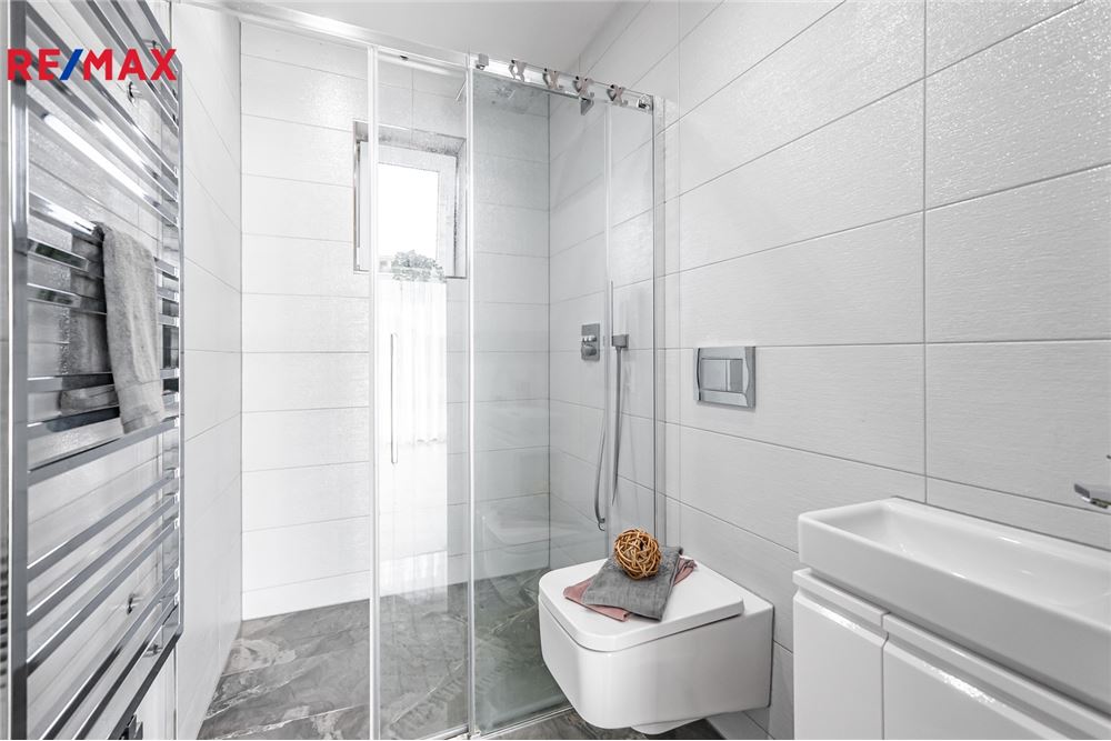 Residential - House - Kralovice, Stredocesky region - Czech Republic - 10 - 29288084-484