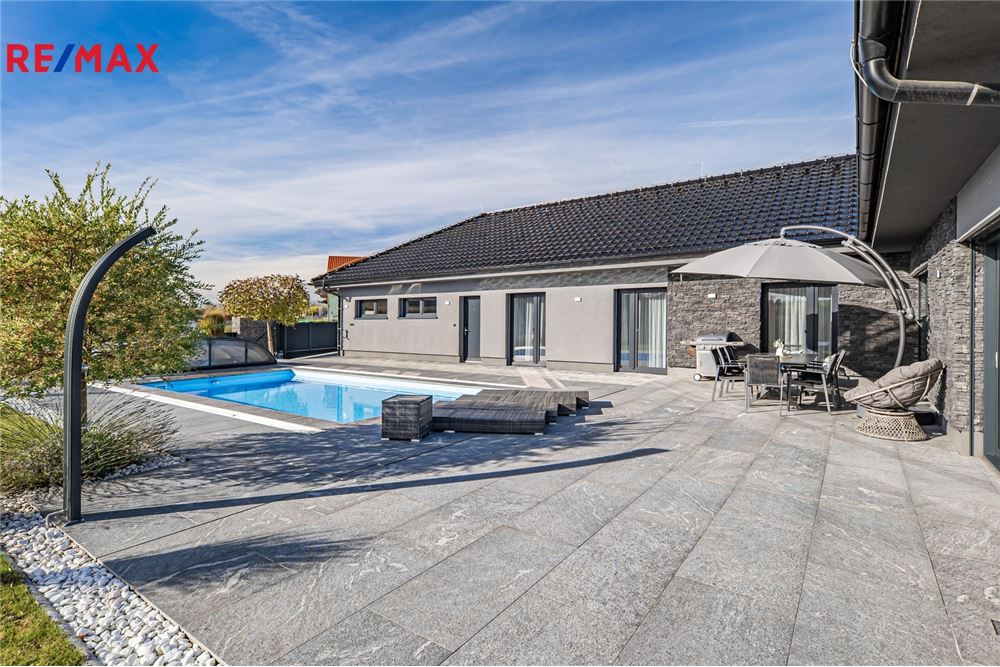 Residential - House - Kralovice, Stredocesky region - Czech Republic - 12 - 29288084-484