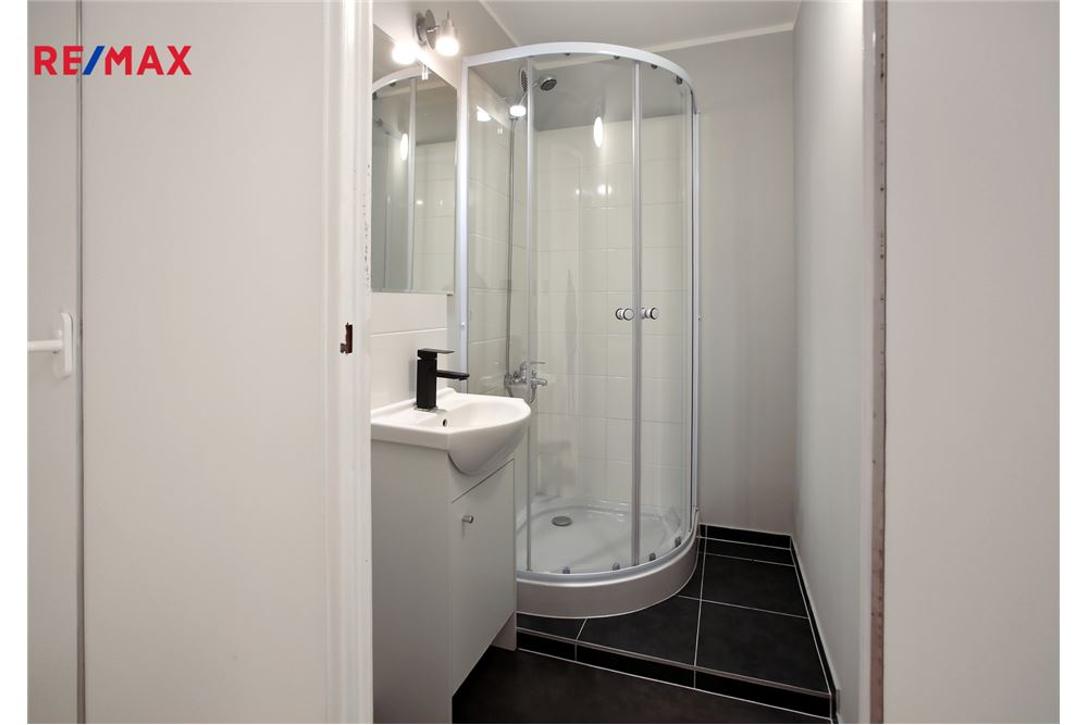 Wohnung - Wohnung - Praha 5, hl. m. Praha - Czech Republic - 10 - 29234027-32