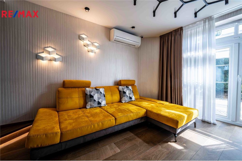 Residential - House - Jesenice, Stredocesky region - Czech Republic - 10 - 29288138-78