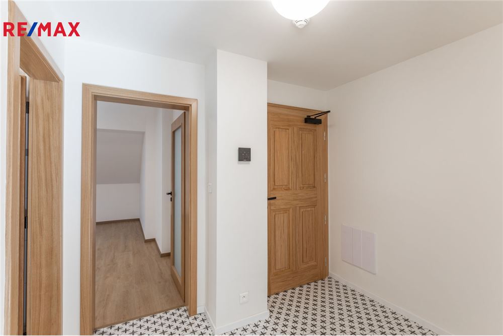 Residential - Condo/Apartment - Prague 8, City of Prague - Czech Republic - 5 - 29234030-323