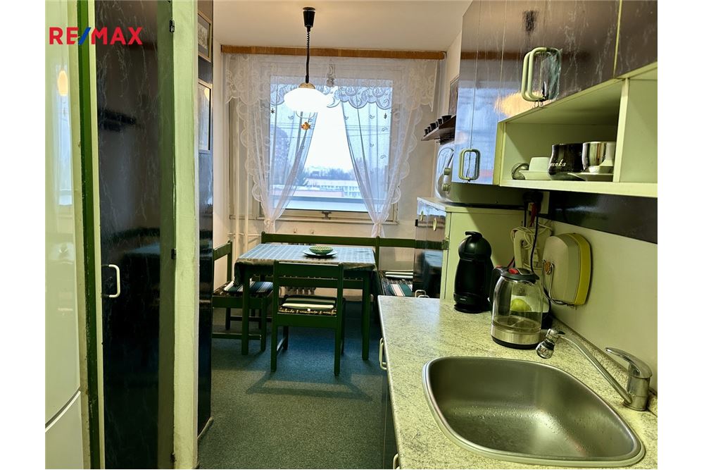 Résidentiel - Appartement - Praha 5, hl. m. Praha - Czech Republic - 4 - 29234019-793