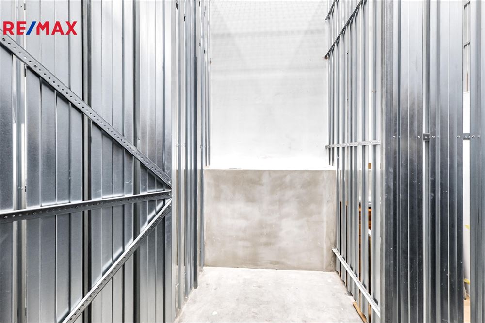 Commercial - Warehouse - Prague 10, City of Prague - Czech Republic - 4 - 29288163-28