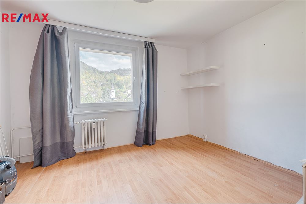 Residential - Condo/Apartment - Ústí nad Labem, Ústí nad Labem region - Czech Republic - 11 - 29288169-4