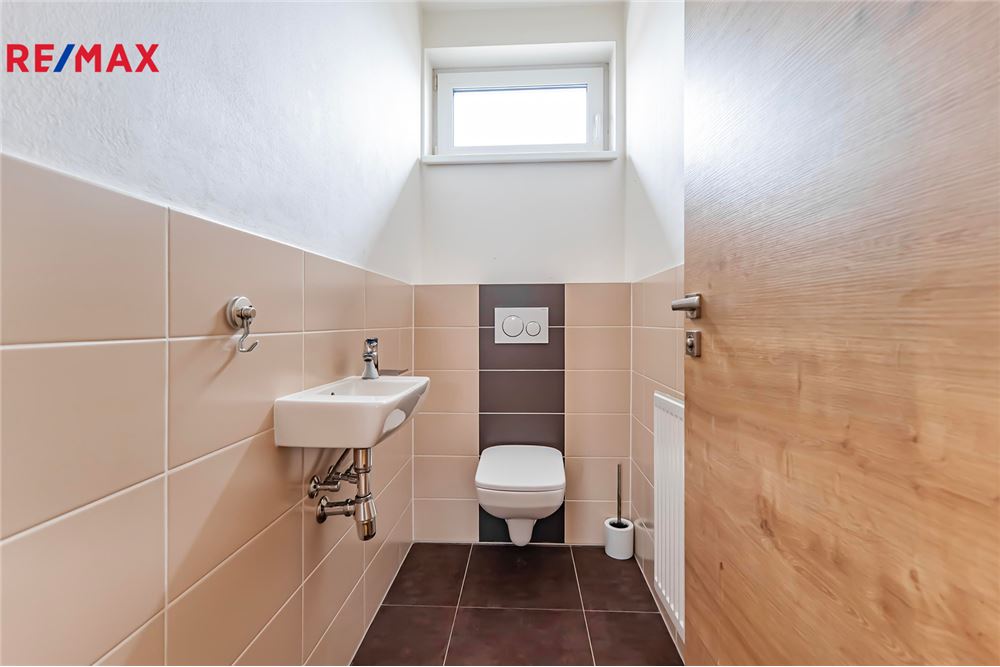 Residential - House - Veleň, Stredocesky region - Czech Republic - 22 - 29288064-124