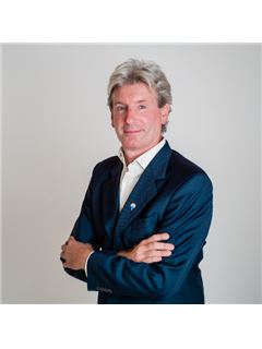 Associate in Training - Gaetano Conti - RE/MAX Iceberg