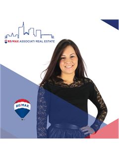 Assistente in formazione - Martina Cremonesi - RE/MAX Associati Real Estate