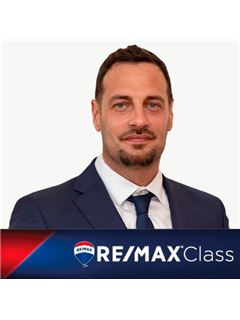Alessandro Caruso - RE/MAX Class 8