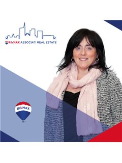 Consulente Immobiliare - Giovanna Curone - RE/MAX Associati Real Estate