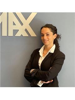 Laura Tonveronachi - RE/MAX Golden House 6