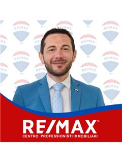 Carlo Del Vecchio - RE/MAX Centro Professionisti Immobiliari