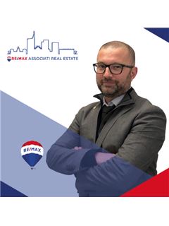 Assistente in formazione - Sandro Vanni - RE/MAX Associati Real Estate