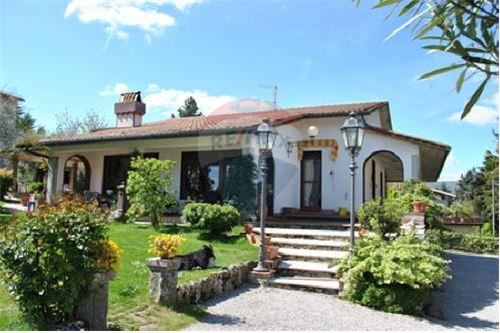 Villa For Sale Chiusi 31921001 22 Re Max Public Listing