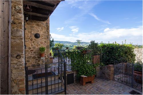 Residential - Semi-Detached - Bevagna - Italy - 31921029-306 , RE/MAX ...