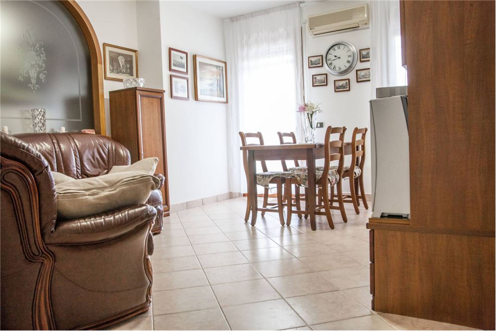 229 M Wohnung Kauf 3 Schlafzimmer In Via Magarotto 22 35010 Limena Pd Re Max Italien