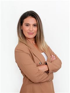 Associate - Nikolina Pavković - RE/MAX Centar nekretnina 6