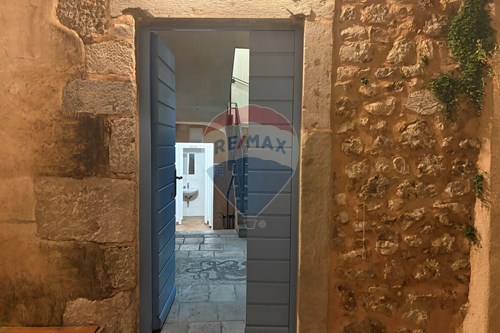 Za prodaju-Kuća -Krk  -  Krk, Hrvatska-300811003-200