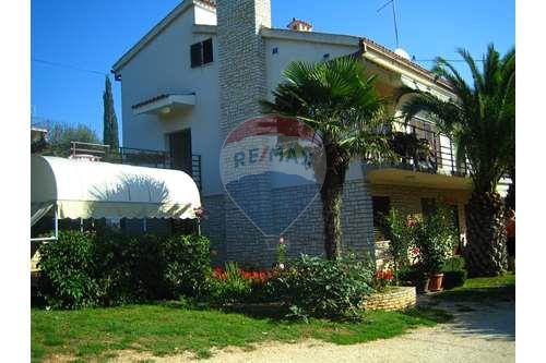 For Sale-Condo/Apartment-Premantura  -  Medulin, Croatia-300041106-100
