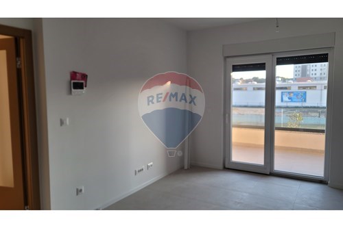 Commercial - Condo/Apartment - Split, Croatia - HR