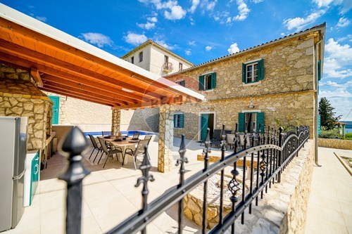 Za prodaju--Nerezine  -  Mali Lošinj, Hrvatska-300431125-31