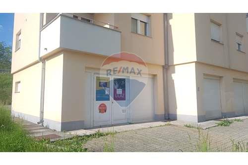 Sprzedaż-Sklep z Apartamentem/Biurem-Rešetari  -  Kastav, Chorwacja-300031154-47