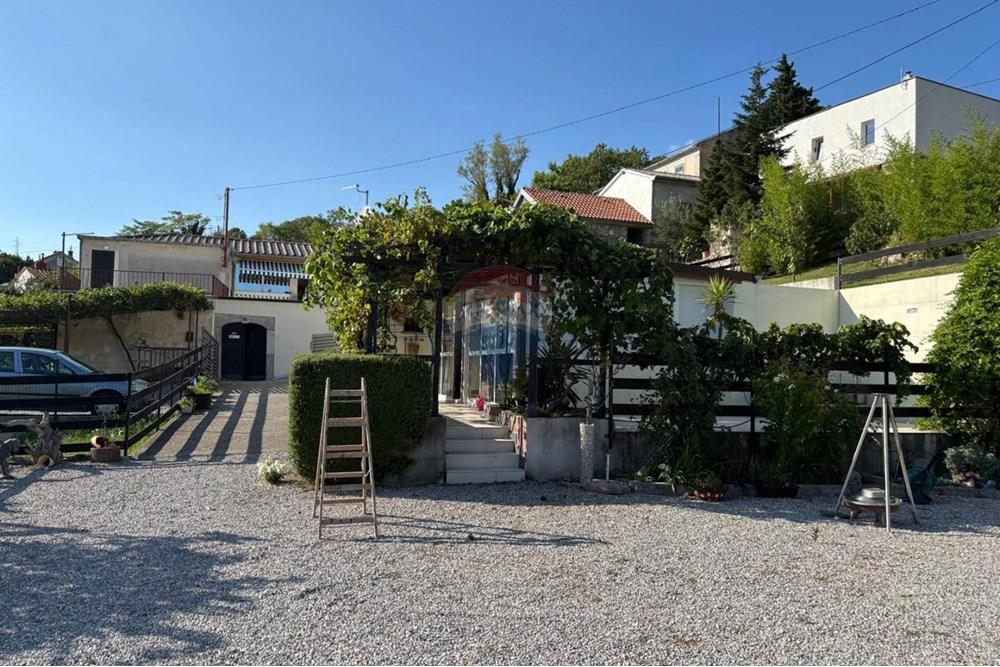 Kuća  - Za prodaju - Crikvenica, Hrvatska - 1758280942_whatsapp-slika-2025-09-15-u-17.jpg - 300561033-10