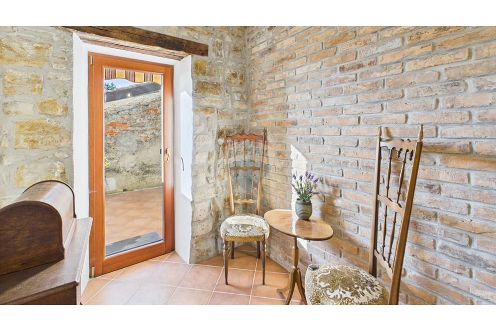 Kuća  - Za prodaju - Buje, Hrvatska - 36.jpg - 300441010-493